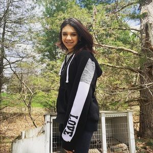 Meet your Posher, Alaa